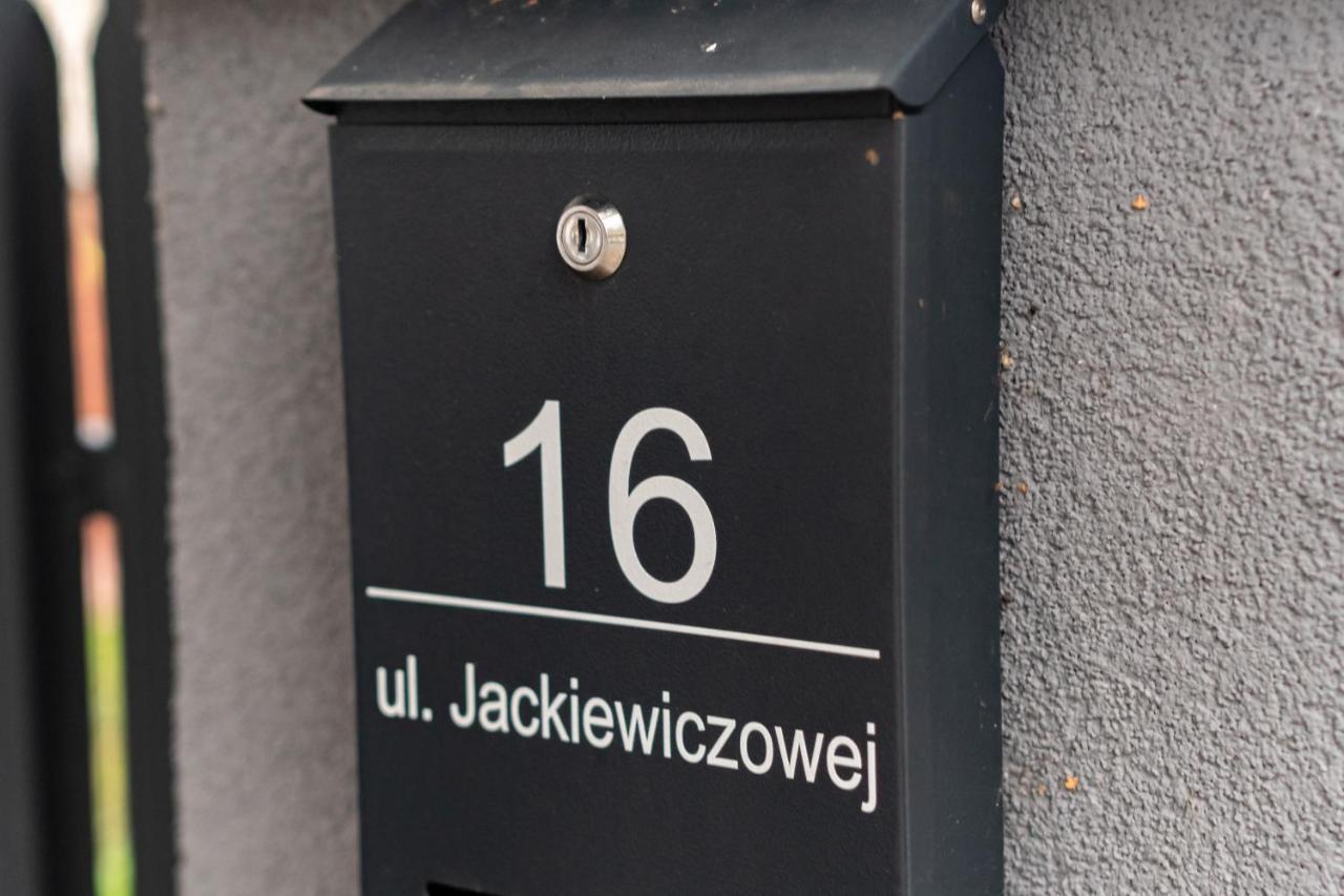 Uroczy, Przytulny Apartament Poddasze Radom Exterior foto
